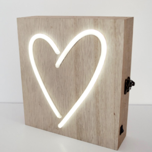 RNΛΣ4 | ΚΟΥΤΙ ΓΙΑ ΣΤΕΦΑΝΑ-ΜΑΡΤΥΡΙΚΑ-ΔΩΡΟΥ ΜΕ ΚΑΡΔΙΑ LED ΦΩΤΙΖΟΜΕΝΗ ΜΕ ΔΙΑΚΟΠΤΗ