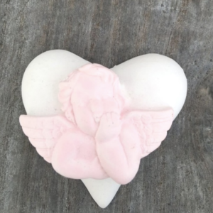 RNΒ52 | ΤΙΜΗ ΣΥΣΚΕΥΑΣΙΑΣ 10 ΤΜΧ | ΓΥΨΙΝΗ ΚΑΡΔΙΑ ΜΕ ΑΓΓΕΛΑΚΙ