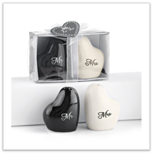 Μπομπονίερα Κεραμικό Σέτ Αλατοπιπέρα MR & MRS