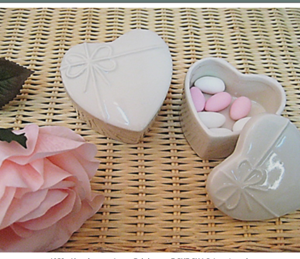 Κουτί πορσελάνινη καρδία άσπρη DL4652